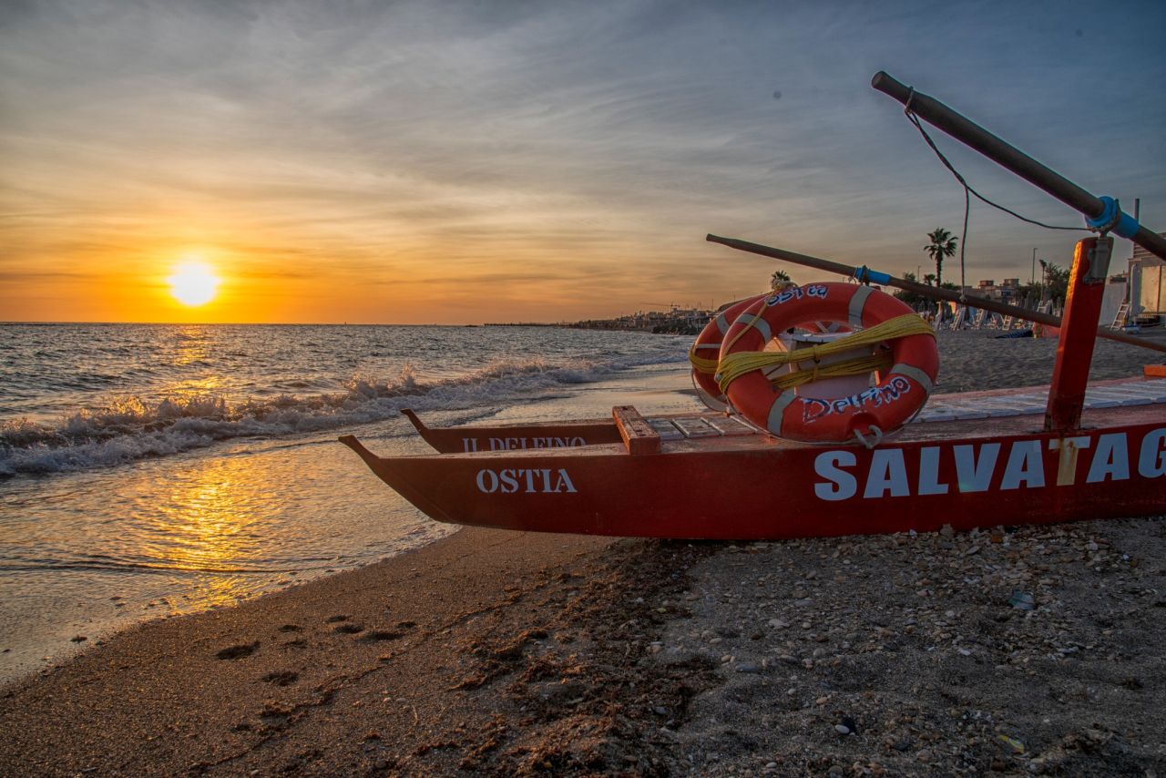 Chi ha detto che a Ostia i tramonti sono i pi� belli?